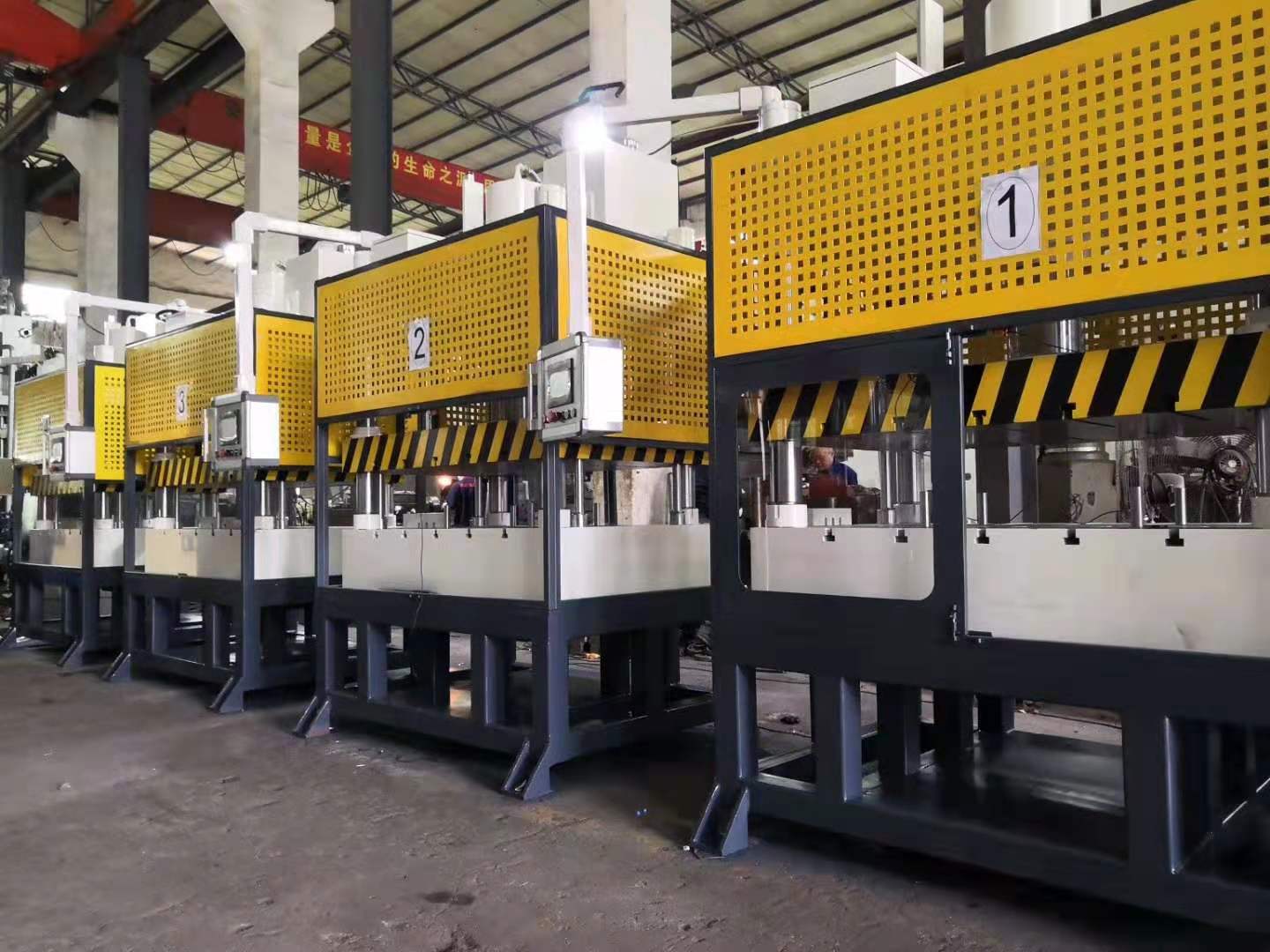 生產案例-YTA系列伺服四柱油壓機